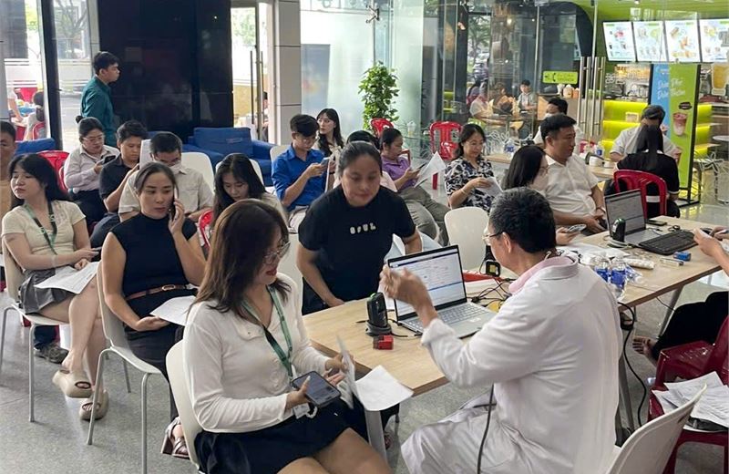 Đoàn Thanh niên PVEP hiến máu tình nguyện: Giọt máu hồng - Trao niềm hy vọng