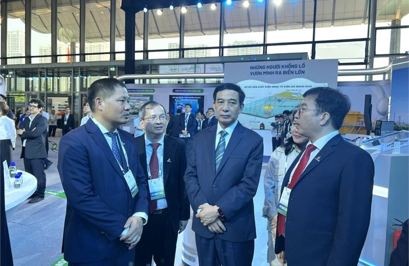 Đại tướng Phan Văn Giang đánh giá cao tinh thần tự lực, tự cường của BSR trong sản xuất nhiên liệu đặc chủng