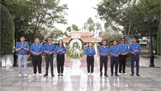 Đoàn Thanh niên PETROCONs dâng hương tưởng niệm Anh hùng liệt sĩ Võ Thị Sáu và Khu di tích Minh Đạm