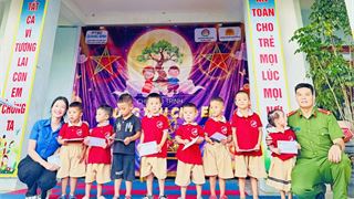 PTSC Quảng Bình mang Tết Trung thu yêu thương đến với trẻ thơ