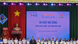 Phân bón Cà Mau tiếp tục “Thắp sáng ước mơ” cho sinh viên Trường Đại học Cần Thơ
