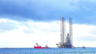 Giàn khoan PV DRILLING IX bắt đầu hành trình về Việt Nam