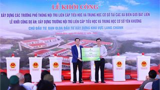 [Chùm ảnh] Petrovietnam tham dự lễ khởi công trường phổ thông nội trú liên cấp vùng biên giới tại Thanh Hóa