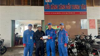 Nhân viên PVOIL dũng cảm cứu người trong lũ dữ ở Đắk Lắk