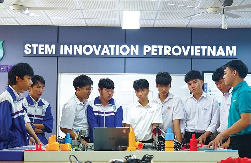 Khi phòng STEM mở ra những chân trời mới