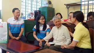 PVOIL mang Xuân ấm ấp đến với các Mẹ Việt Nam Anh hùng và trẻ em khuyết tật tại TP. Hồ Chí Minh