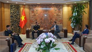 Thắt chặt mối quan hệ phối hợp chiến lược giữa Quân chủng Hải quân và Petrovietnam