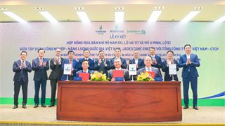 Petrovietnam ký kết và trao các văn kiện Dự án phát triển mỏ Nam Du – U Minh, góp phần đảm bảo an ninh năng lượng quốc gia