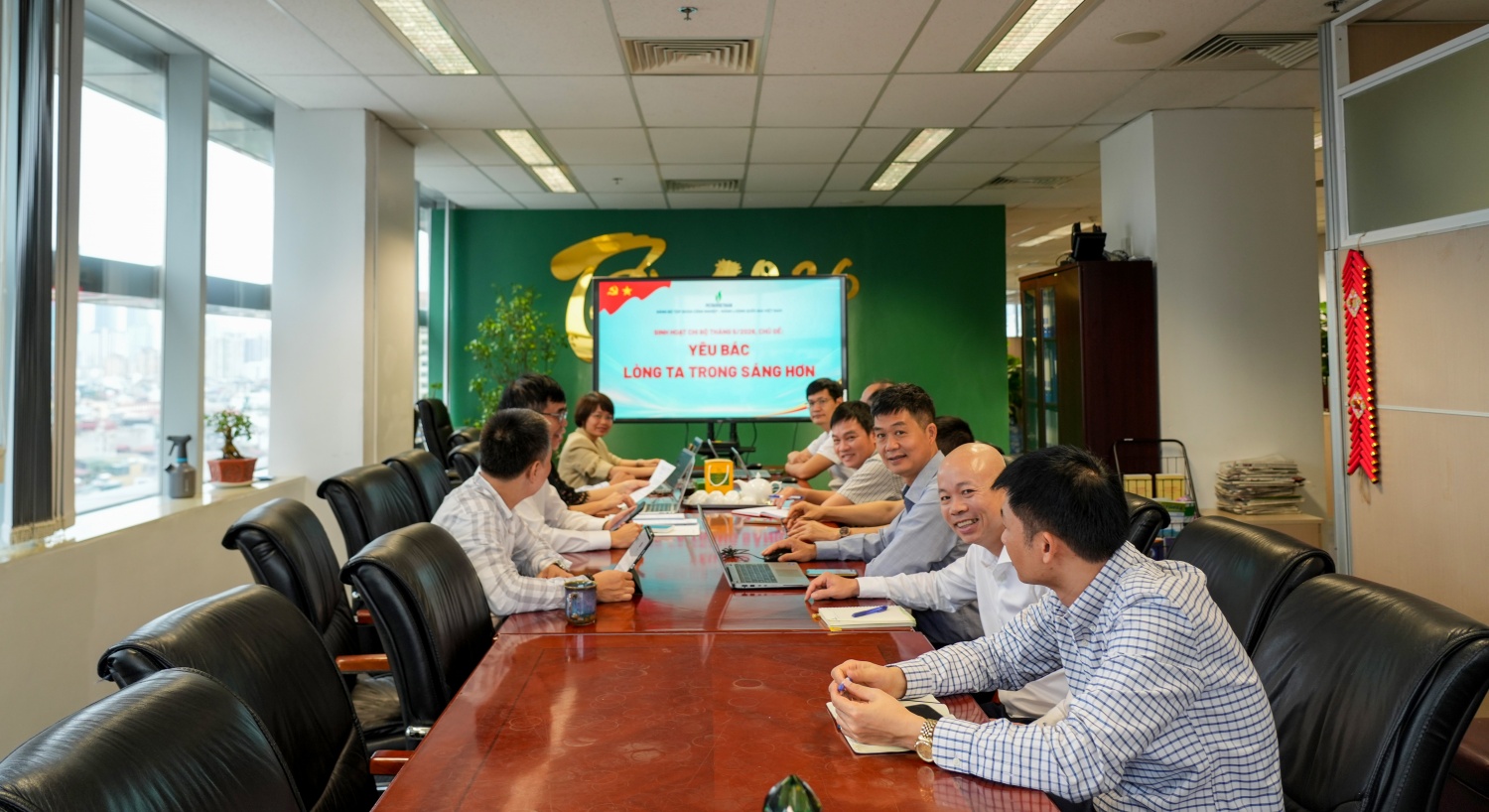 Chi bộ Ban An toàn Môi trường và Phát triển bền vững.