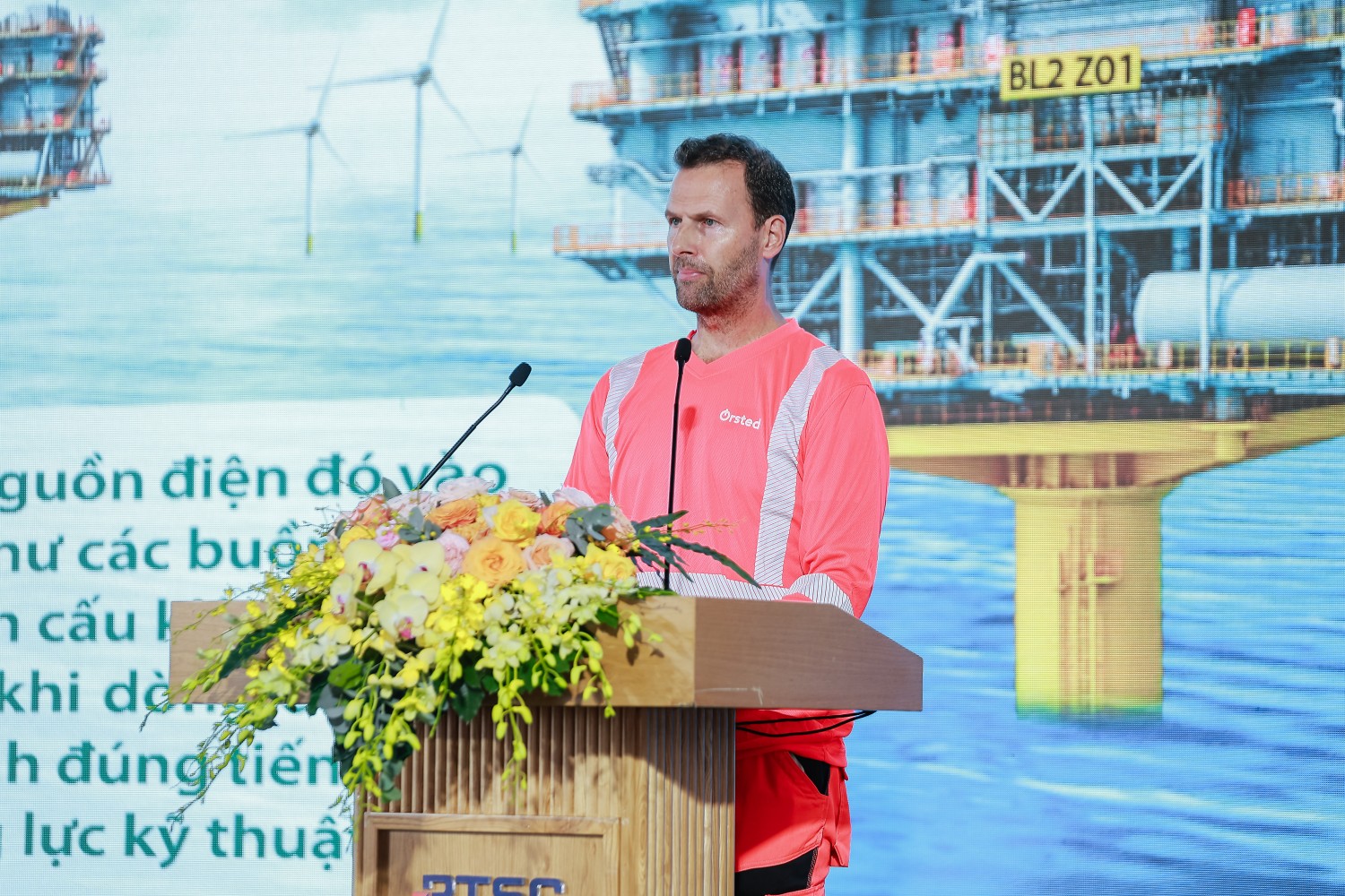 Ông Ulrik Lange - Giám đốc Dự án Baltica 2 của Ørsted ghi nhận PTSC và Semco Maritime là những nhà cung cấp đáng tin cậy, đối tác đã thể hiện cam kết về tiến độ, chất lượng và các tiêu chuẩn chuyên môn cao.