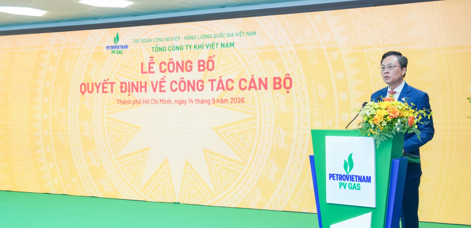 Chủ tịch HĐQT PV GAS Bùi Minh Tiến đại diện lãnh đạo được bổ nhiệm phát biểu tại buổi lễ.