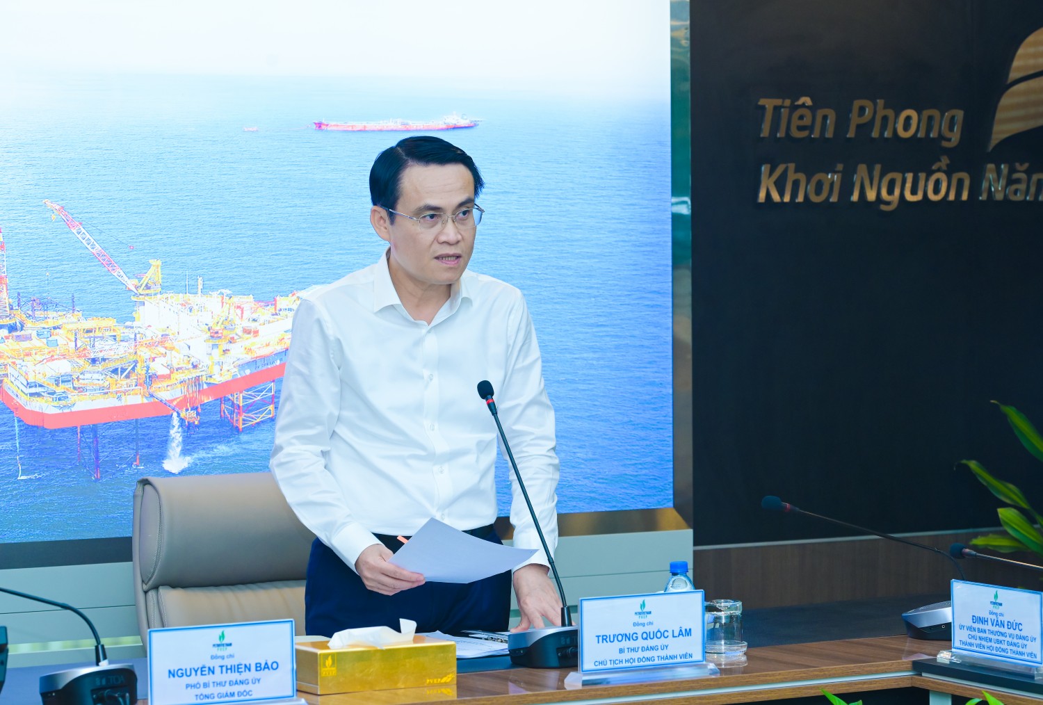 Đồng chí Trương Quốc Lâm, Bí thư Đảng ủy, Chủ tịch HĐTV PVEP phát biểu chỉ đạo hội nghị.
