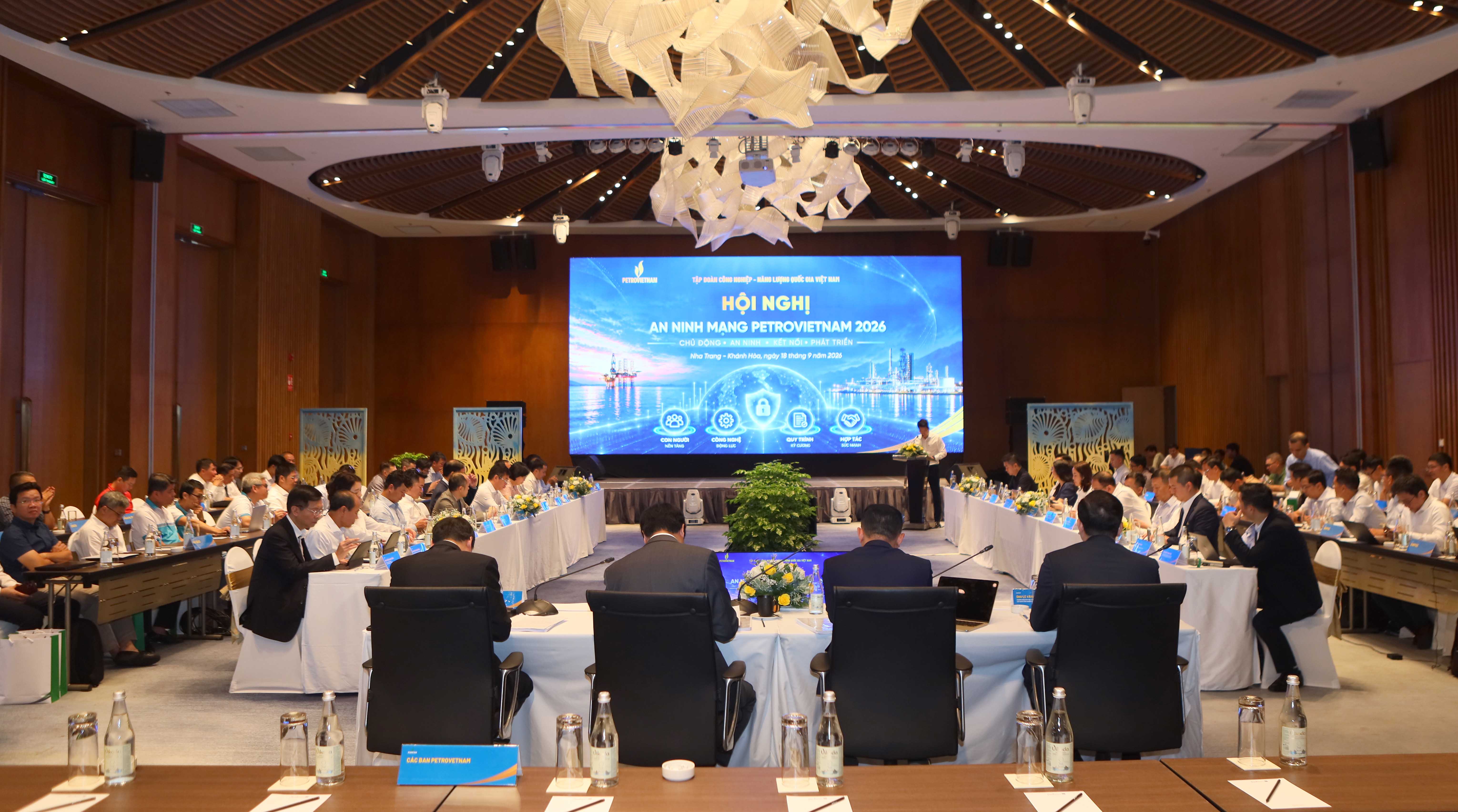 Toàn cảnh hội nghị An ninh mạng, an toàn thông tin năm 2026 của PETROVIETNAM. 