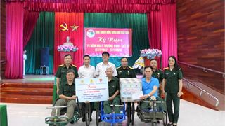 Đoàn công tác Petrovietnam thăm và tặng quà các thương, bệnh binh tại Thuận Thành, Bắc Ninh