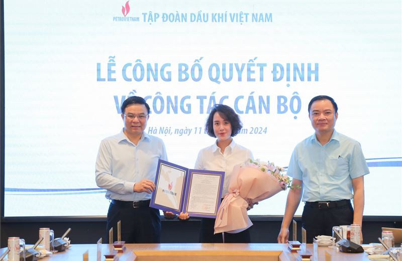 Petrovietnam trao quyết định bổ nhiệm Phó trưởng Ban Tổng hợp Tập đoàn