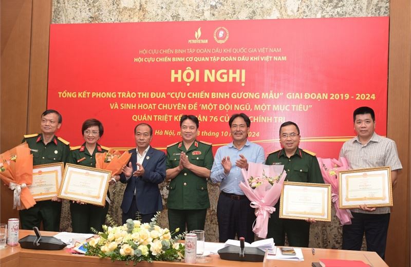 Hội CCB Cơ quan Tập đoàn tổng kết 5 năm phong trào thi đua "Cựu chiến binh gương mẫu"