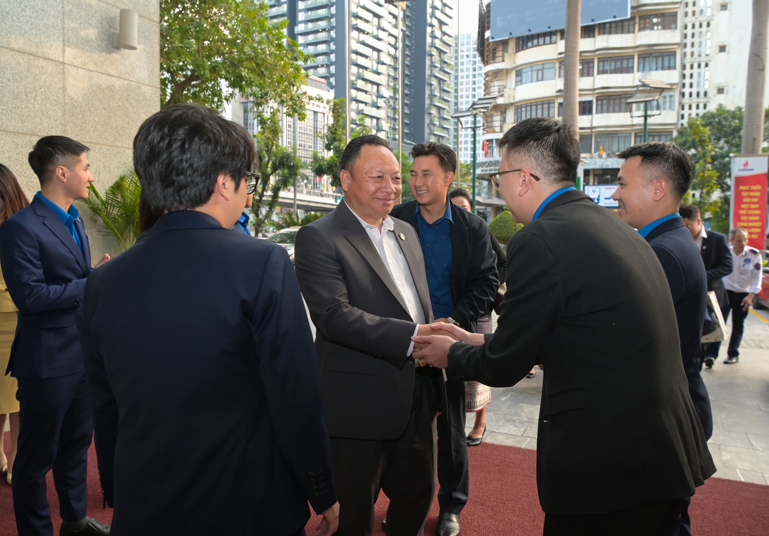 Petrovietnam đón tiếp Đoàn đại biểu Trung ương Đoàn Thanh niên Nhân dân Cách mạng Lào Petrovietnam đón tiếp Đoàn đại biểu Trung ương Đoàn Thanh niên Nhân dân Cách mạng Lào