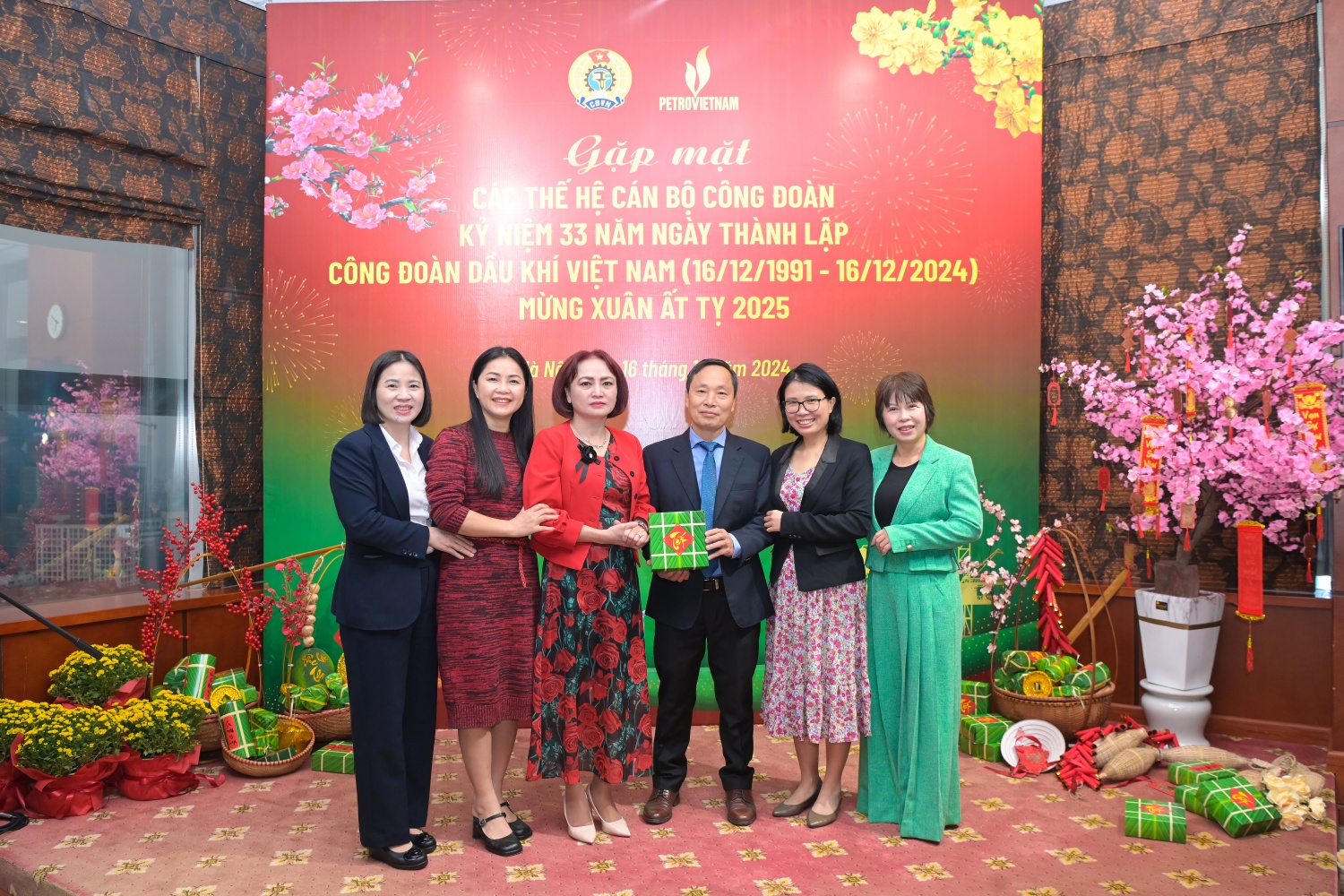 CĐ DKVN tri ân, gặp mặt các thế hệ cán bộ Công đoàn khu vực phía Bắc
