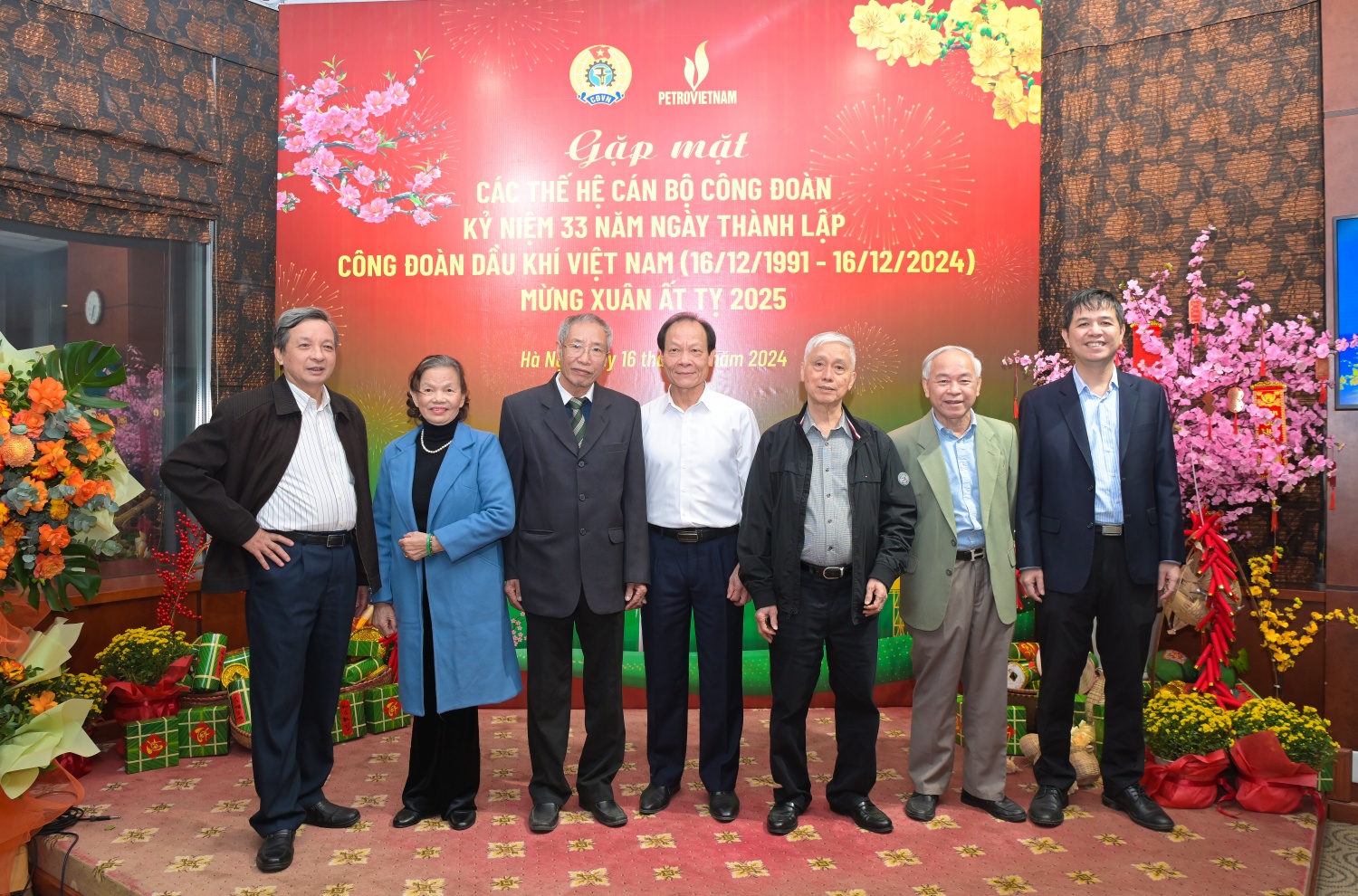 CĐ DKVN tri ân, gặp mặt các thế hệ cán bộ Công đoàn khu vực phía Bắc CĐ DKVN tri ân, gặp mặt các thế hệ cán bộ Công đoàn khu vực phía Bắc