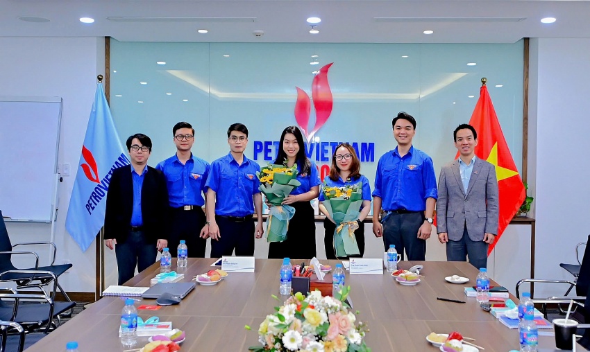 Chi đoàn PQPOC: Trí tuệ, bản lĩnh, tự tin trở thành thế hệ kế cận của “những người đi tìm lửa”