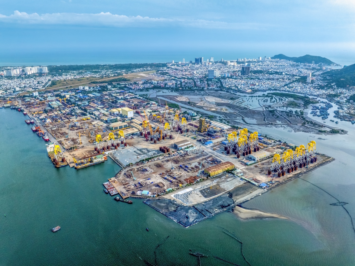 Petrovietnam - Tập đoàn Công nghiệp Năng lượng Quốc gia