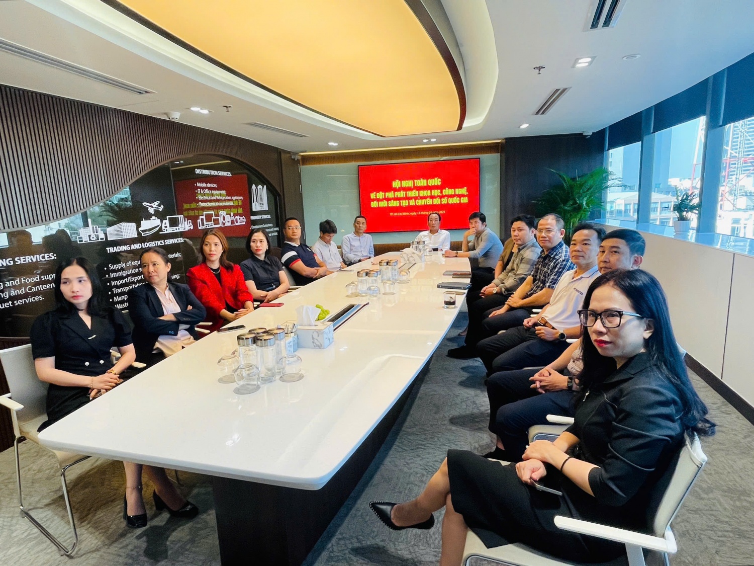 Petrovietnam tham dự Hội nghị toàn quốc về đột phá phát triển khoa học, công nghệ, đổi mới sáng tạo và chuyển đổi số quốc gia