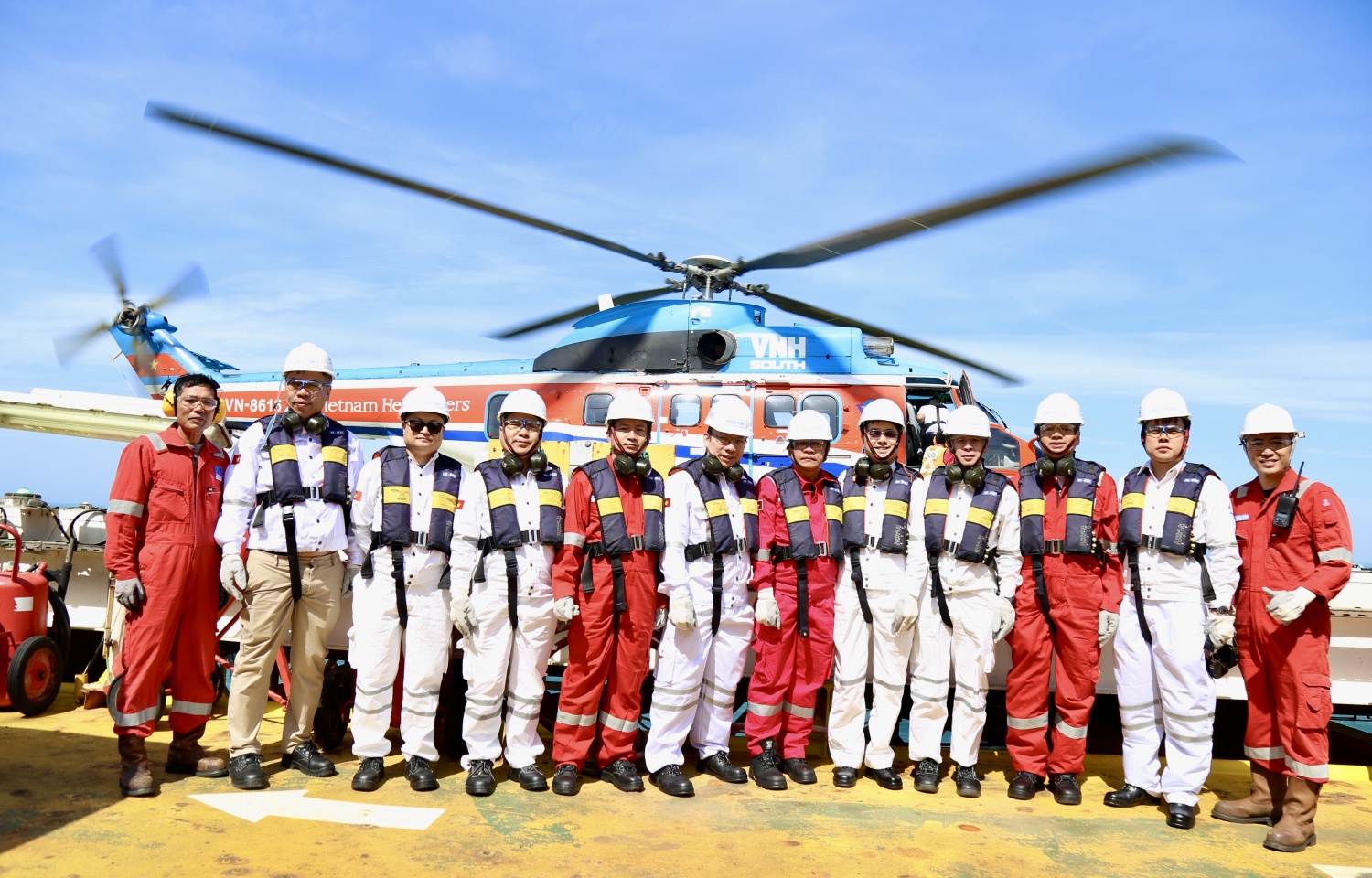 Cảm xúc từ một chuyến bay ra giàn