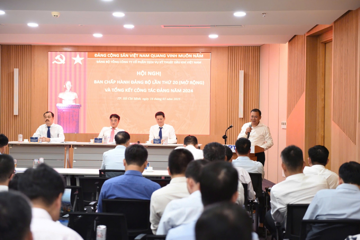 Hội nghị Ban Chấp hành Đảng bộ PTSC lần thứ 20 và Tổng kết công tác năm 2024 Hội nghị Ban Chấp hành Đảng bộ PTSC lần thứ 20 và Tổng kết công tác năm 2024