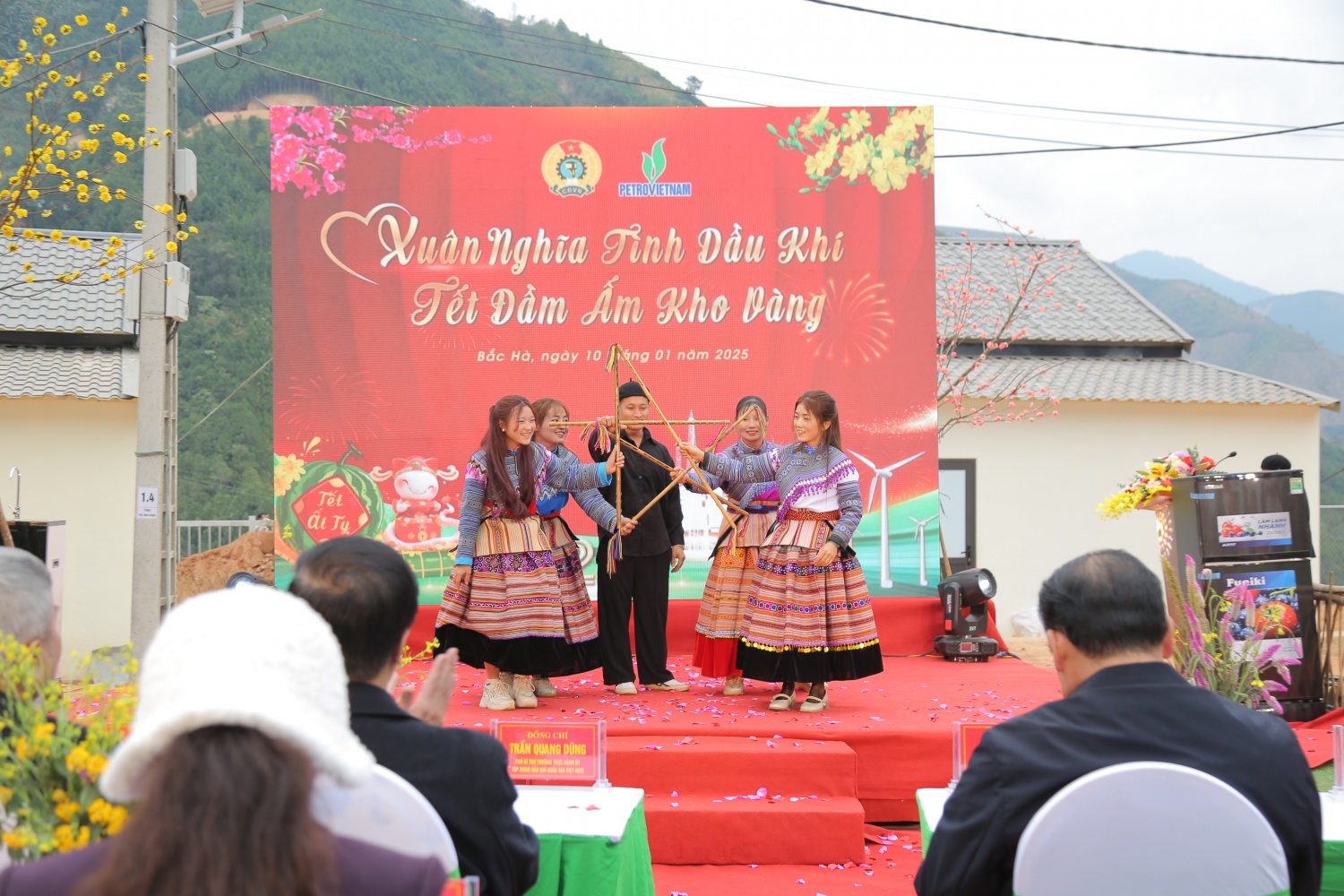Người Dầu khí mang