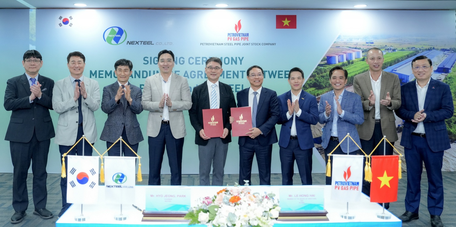 Chúc mừng sự kiện ký kết, bắt đầu chặng đường hợp tác nâng cao năng lực sản xuất và mở rộng thị trường