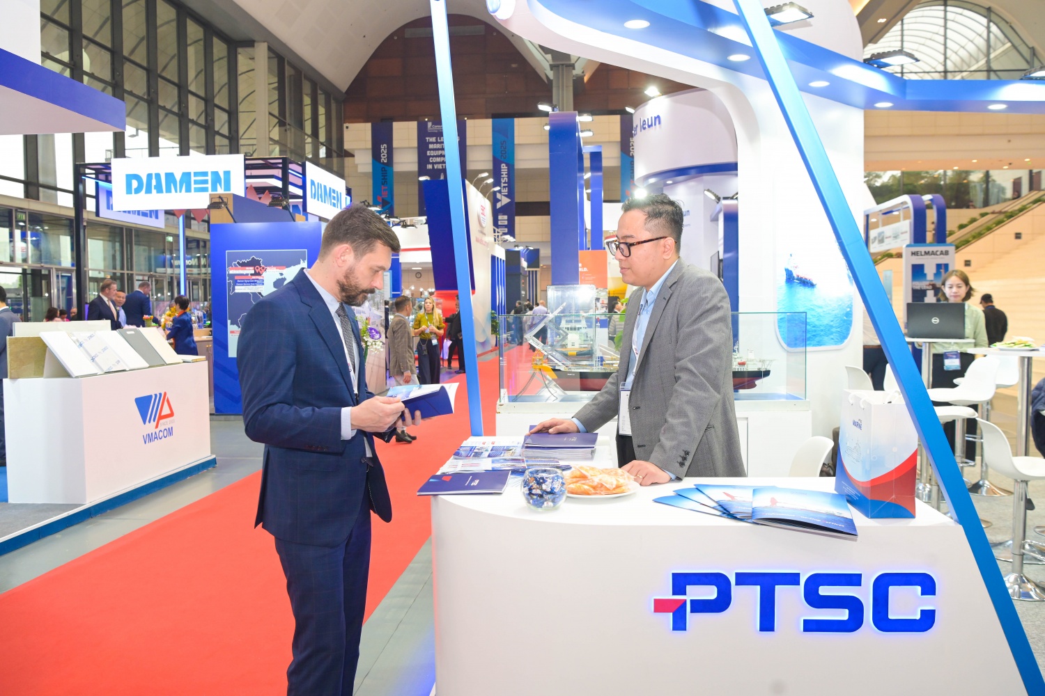 Gian hàng nổi bật của PTSC và DQS tại Triển lãm quốc tế Vietship 2025