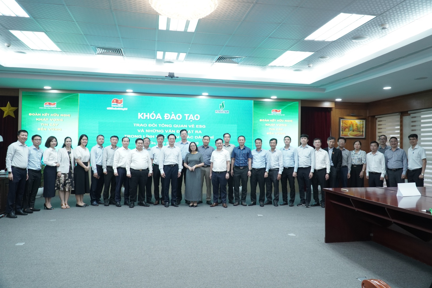 Vietsovpetro tổ chức khóa đào tạo về ESG trong lĩnh vực khai thác dầu khí”