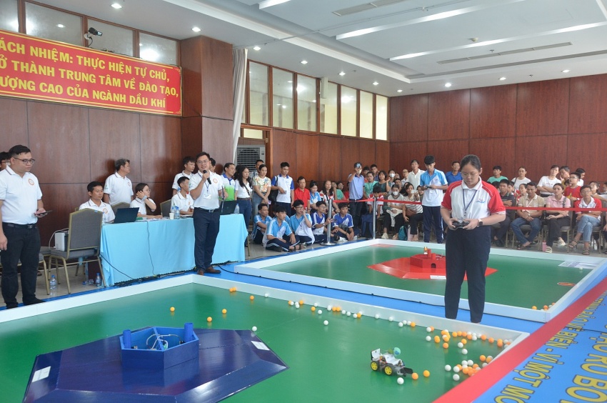 Sáng tạo Rô bốt PVU 2025: Hành trình bảo vệ biển - Vì một môi trường xanh”
