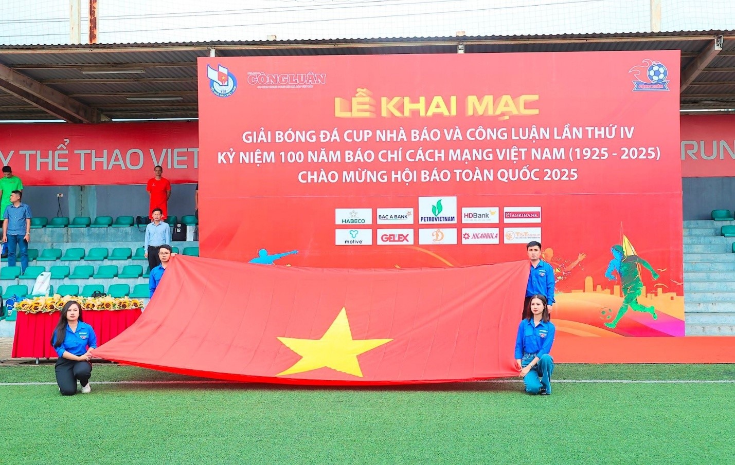 Petrovietnam đồng hành cùng Giải bóng đá Cúp Nhà báo & Công luận lần thứ IV năm 2025”