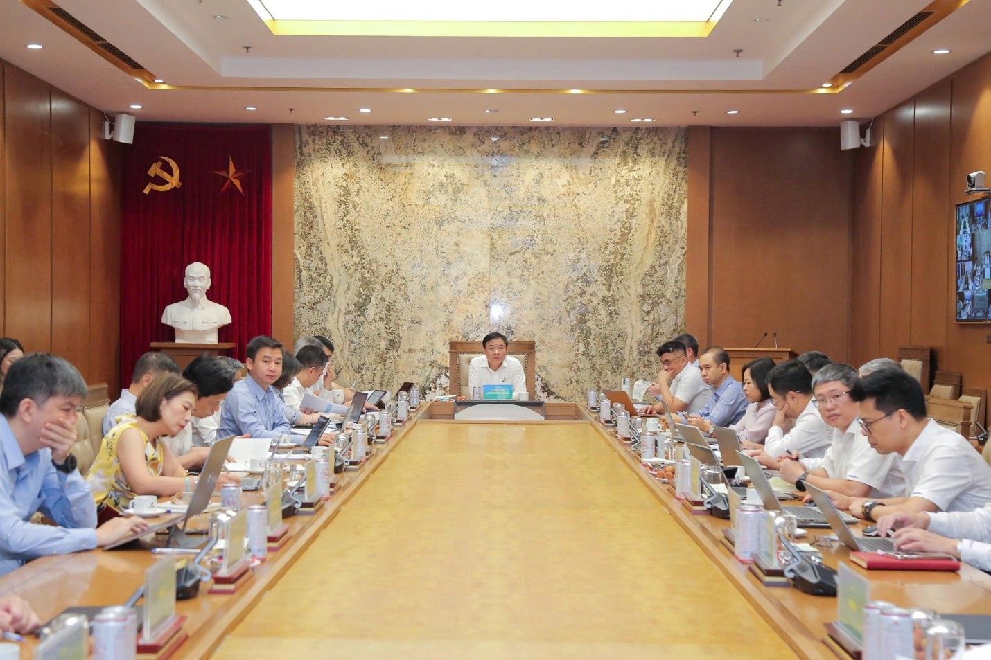 Petrovietnam chủ động ứng phó biến động, tạo đột phá tăng trưởng thông qua các dự án mới”