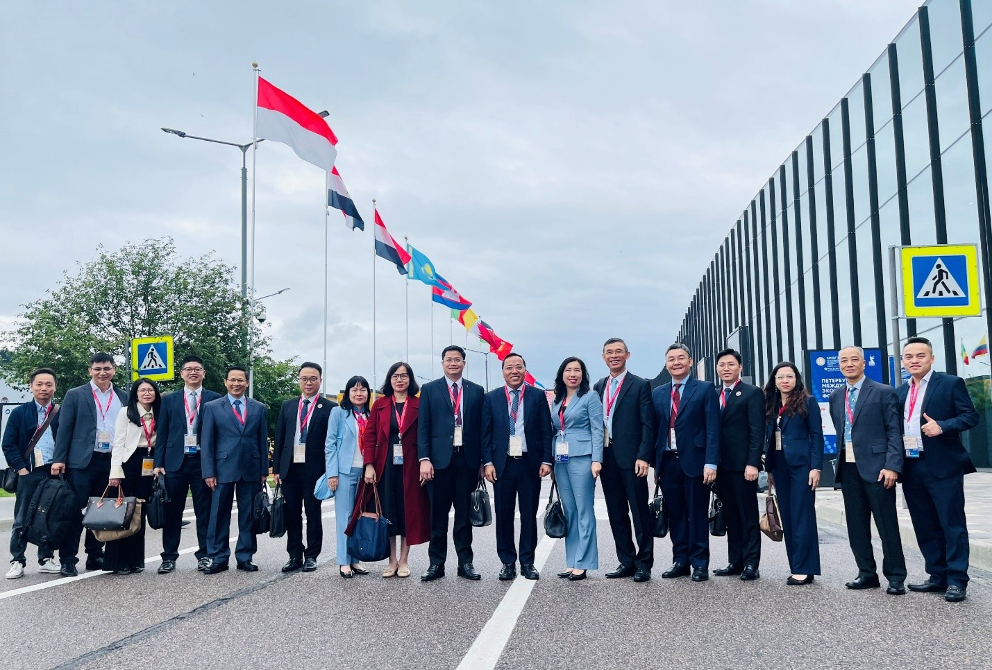Petrovietnam tham dự Diễn đàn Kinh tế Quốc tế Saint Petersburg 2025, thúc đẩy hợp tác năng lượng với Nga”