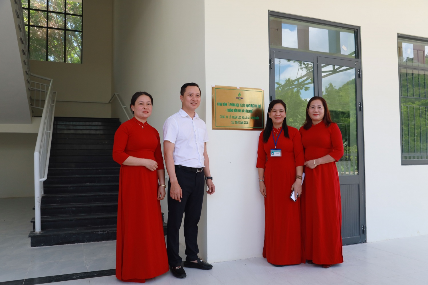 BSR viết tiếp câu chuyện đồng hành nâng cao chất lượng giáo dục tại huyện miền núi Quảng Ngãi”