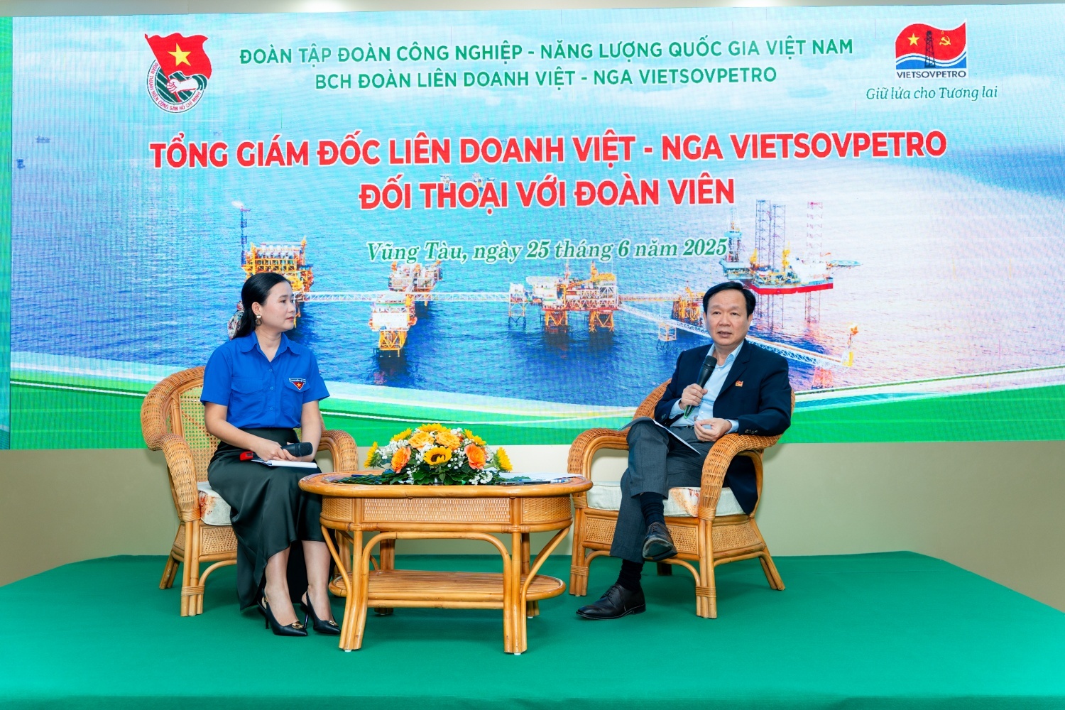 Tổng Giám đốc Vietsovpetro đối thoại cùng tuổi trẻ: Khơi dậy khát vọng, dẫn lối tương lai”