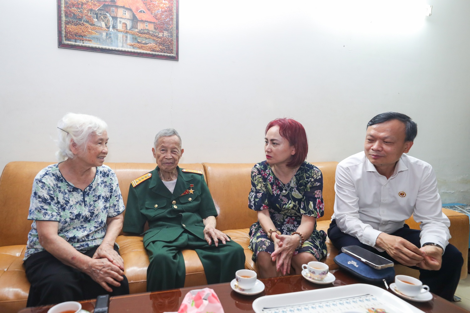 Petrovietnam thăm hỏi, tri ân Anh hùng LLVT La Văn Cầu và các nạn nhân chất độc da cam”