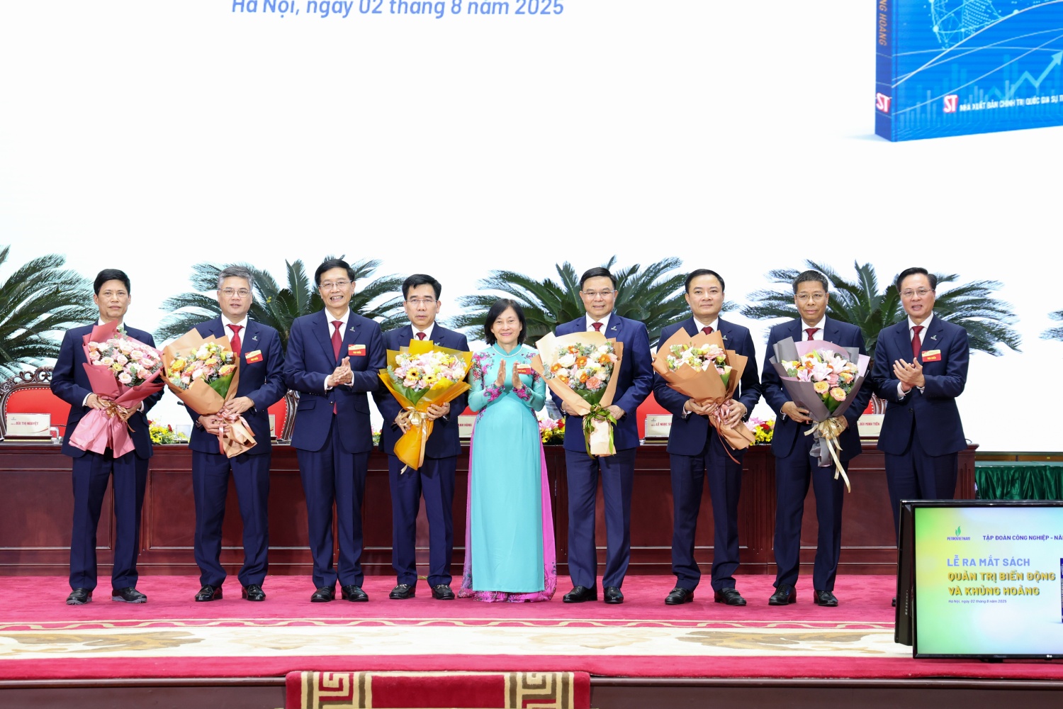 Quản trị biến động: Từ kinh nghiệm sống động đến lý luận nền tảng”