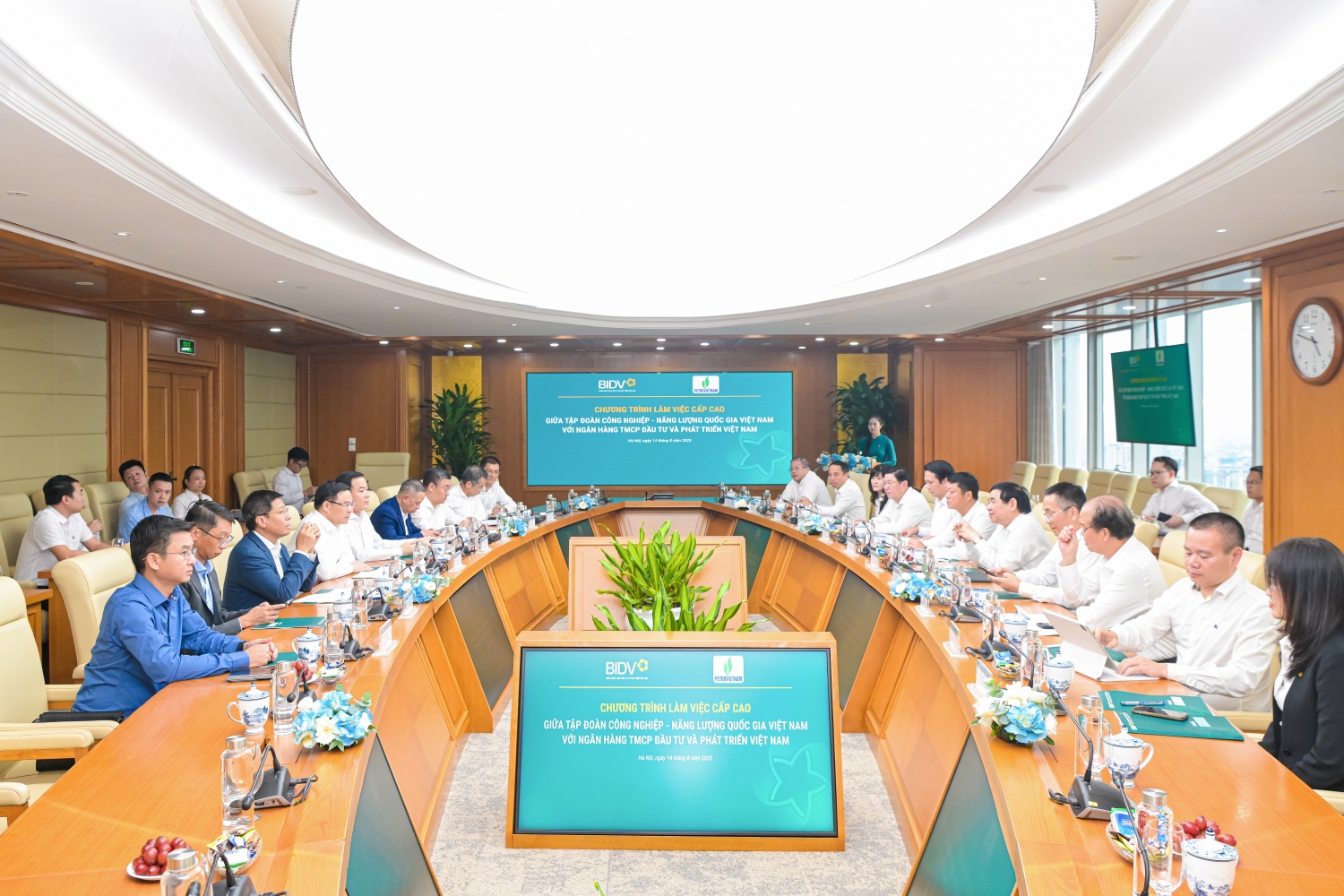 Petrovietnam thúc đẩy hợp tác với Ngân hàng BIDV”
