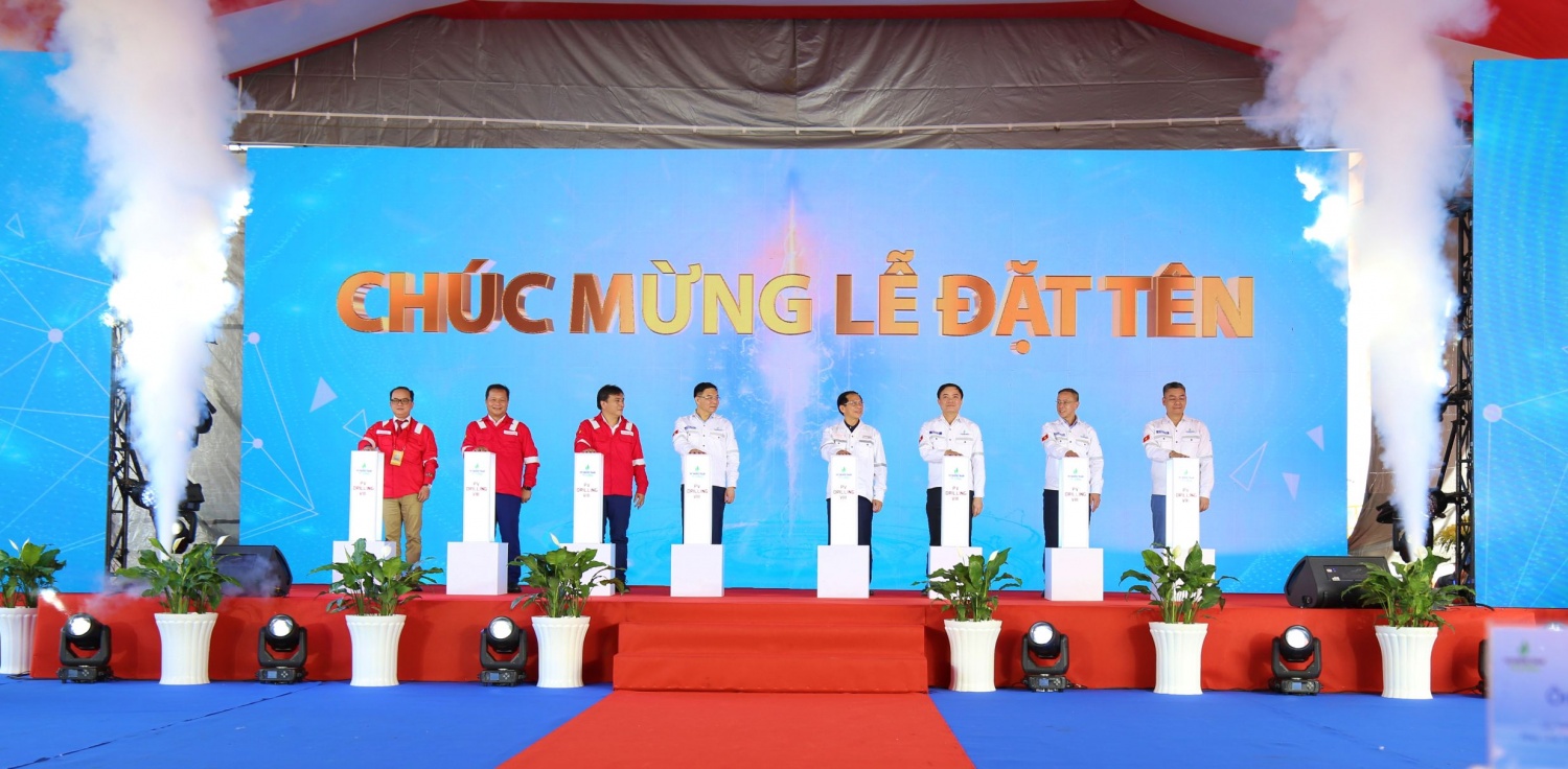 PV Drilling tổ chức Lễ đặt tên giàn khoan tự nâng PV DRILLING VIII”