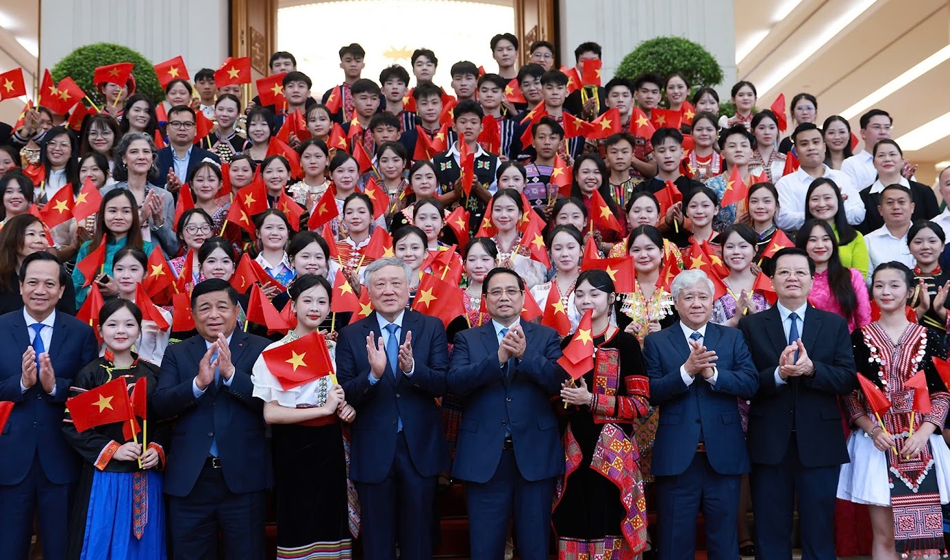 Petrovietnam nhận Bằng khen của Thủ tướng trong phong trào thi đua xóa nhà tạm, nhà dột nát”