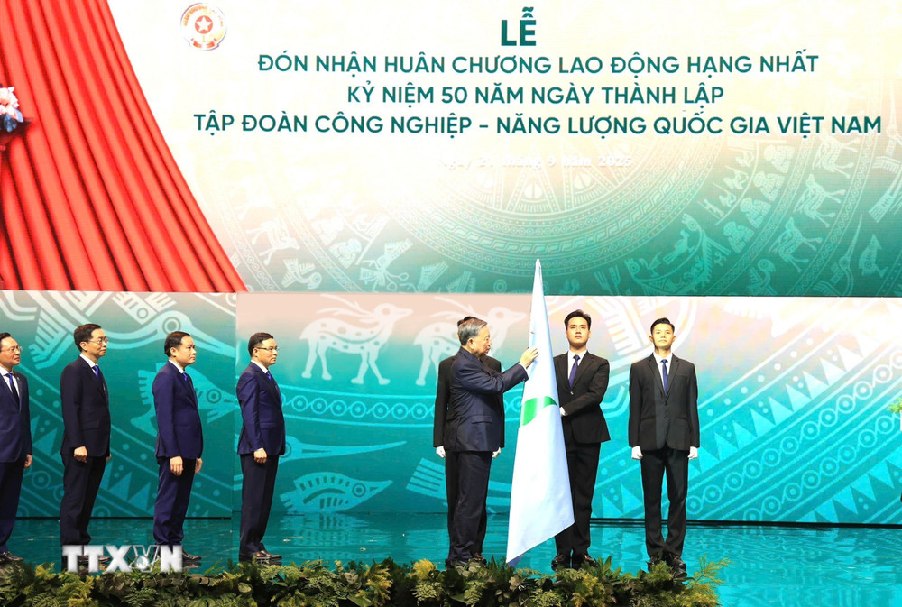 Tổng Bí thư Tô Lâm dự lễ kỷ niệm 50 năm thành lập Petrovietnam”