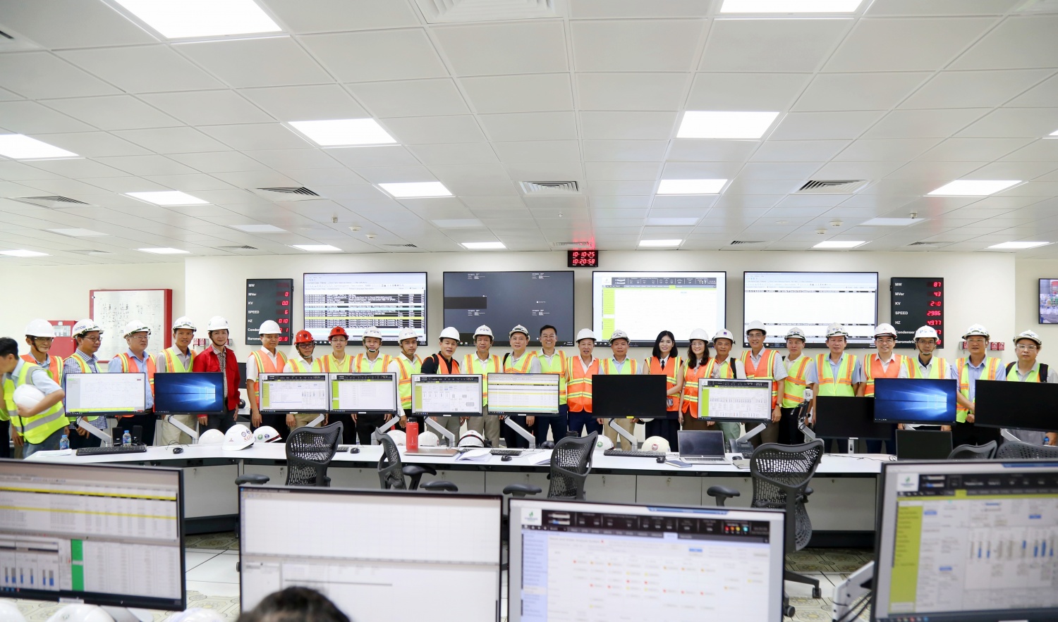 Petrovietnam nâng cao hiệu quả công tác vận hành và BDSC các nhà máy điện”