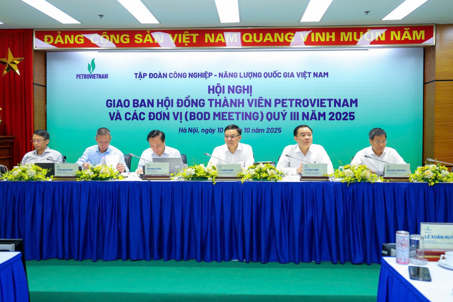 Petrovietnam: Phát huy hiệu quả các động lực mới, quyết tâm hoàn thành kế hoạch 2025 với mục tiêu cao nhất”
