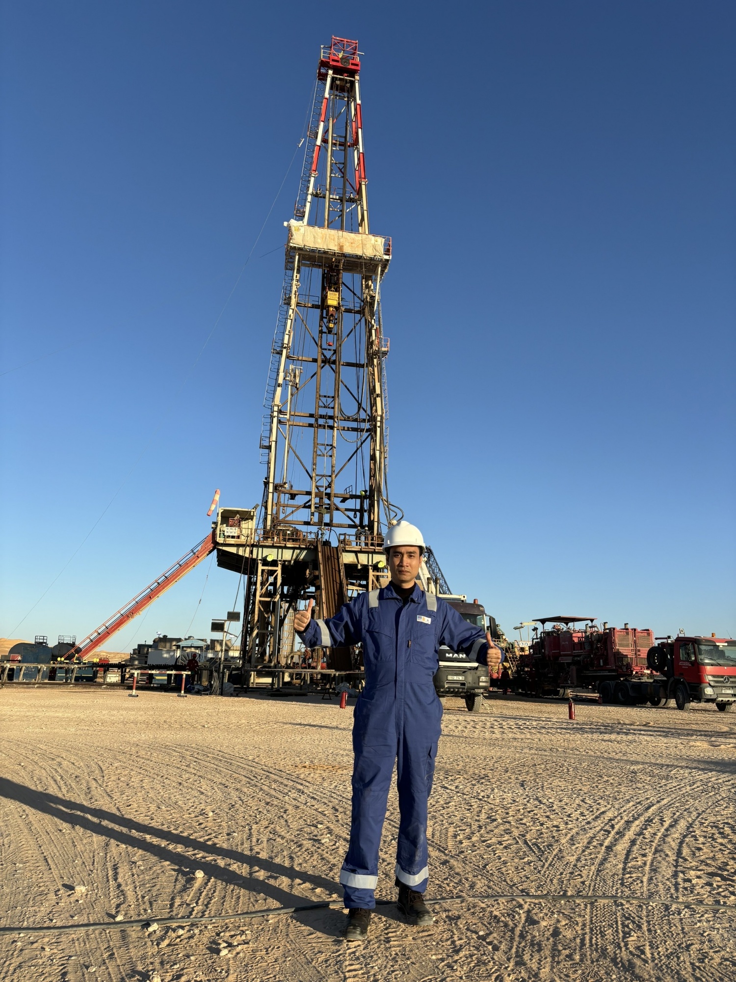 Chuyện về một kỹ sư người Việt ở giếng dầu Algeria”