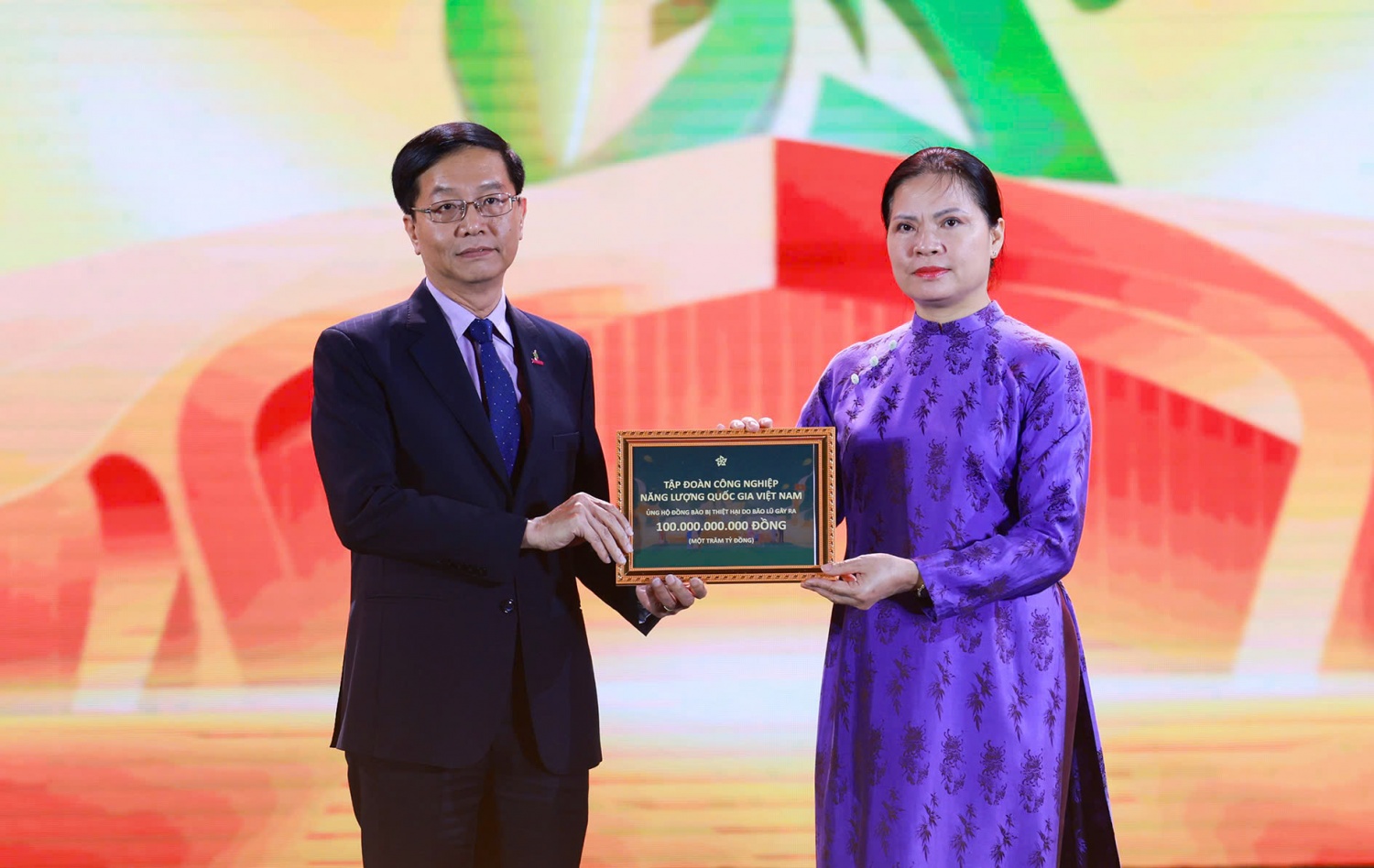 Hội chợ mùa Thu năm 2025 khép lại với thông điệp sẻ chia”