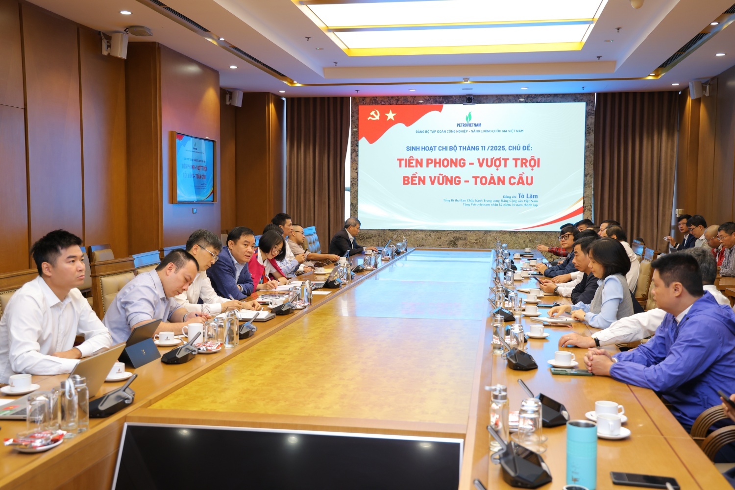 Quán triệt tinh thần “Về đích sớm”, củng cố nền tảng chiến lược cho giai đoạn phát triển mới