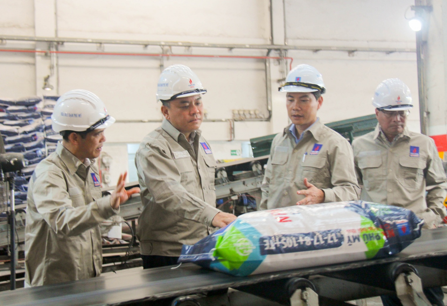 Công trình hóa dầu đầu tiên tại Phú Mỹ của Petrovietnam - nền móng cho ngành hóa dầu